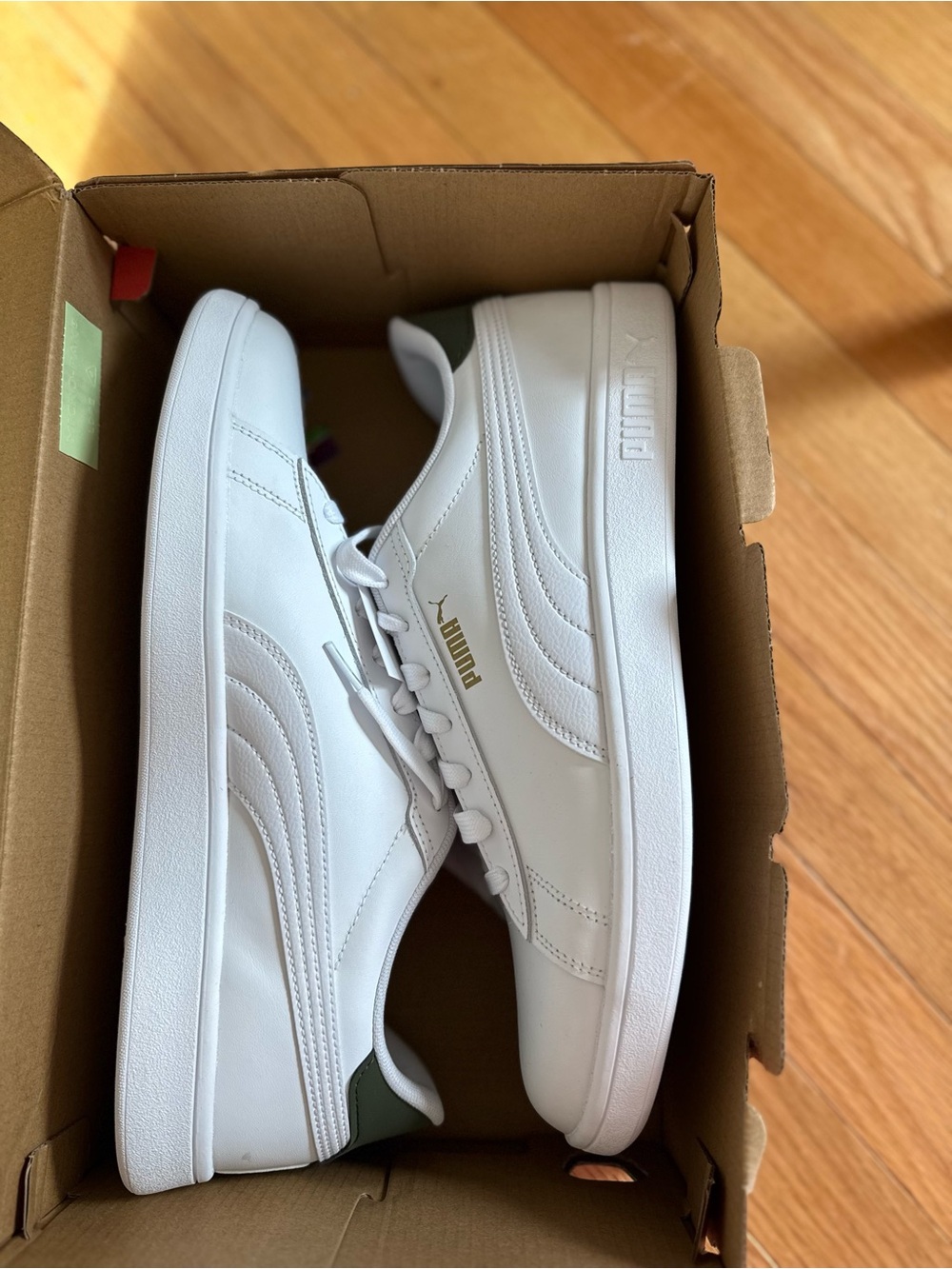 Puma Men’s White Sneakers with Green Heel Tab